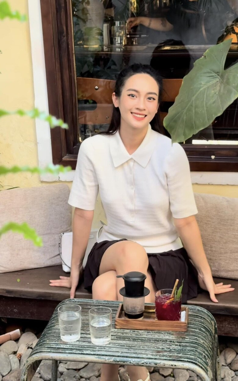 Á hậu Vũ Thúy Quỳnh phản ứng khi bị soi mói chuyện trang phục