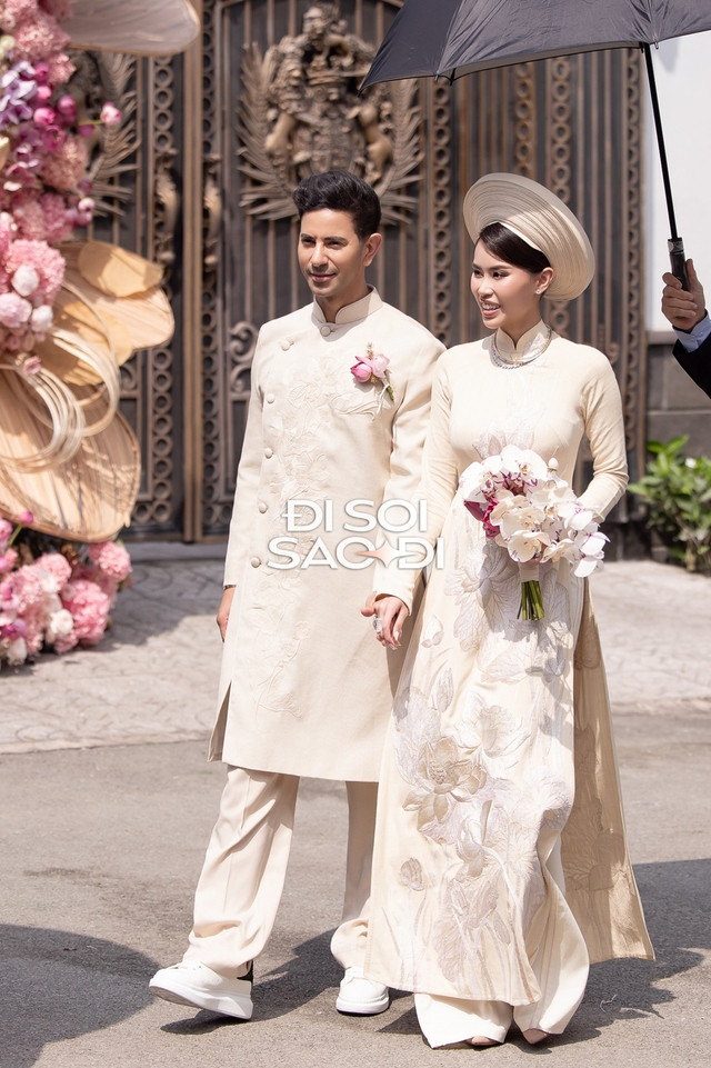 Hai nghệ nhân hàng đầu thiết kế áo dài cho 'công chúa hàng hiệu' là ai? - Ảnh 1.