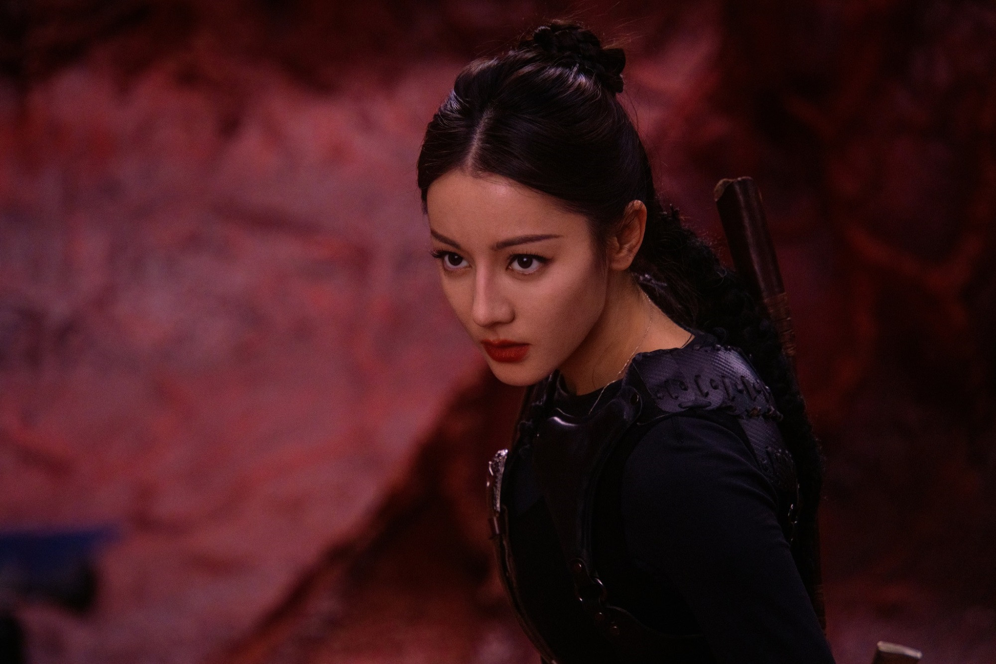 Địch Lệ Nhiệt Ba thành tích phim 'đi lùi', người hâm mộ 'quay lưng' lại với mỹ nhân Tân Cương - Ảnh 2