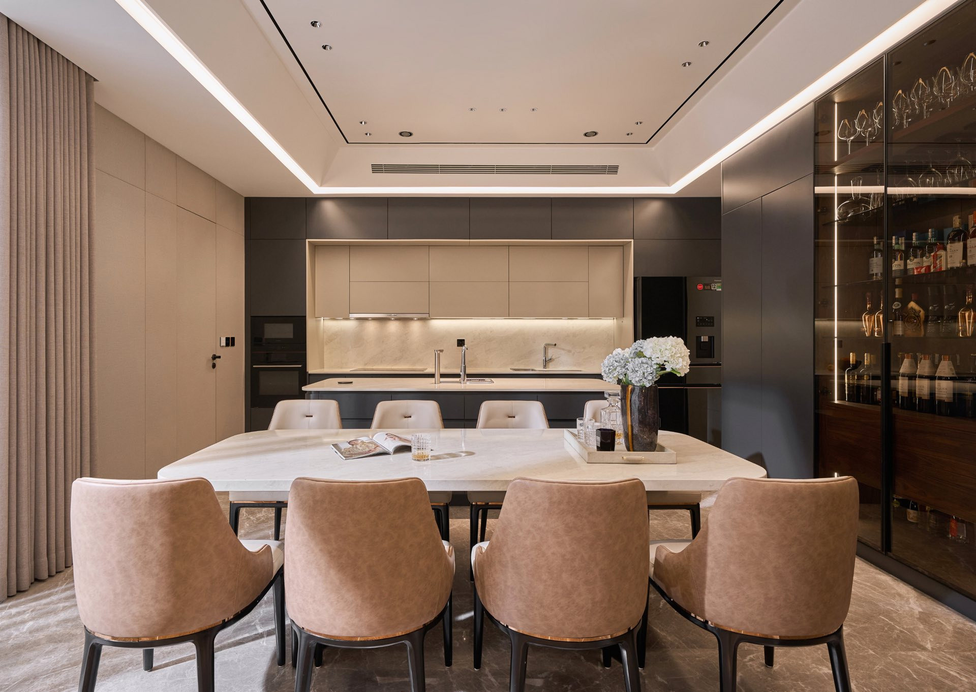 Đoàn Văn Hậu khoe nhà mới triệu đô dân mạng tới tấp vào xin vía nhiều tiền