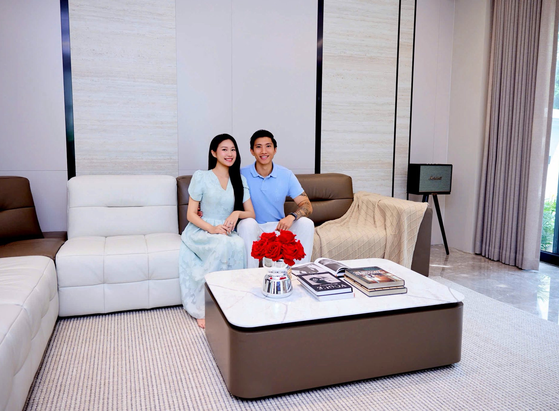 Đoàn Văn Hậu khoe nhà mới triệu đô dân mạng tới tấp vào xin vía nhiều tiền