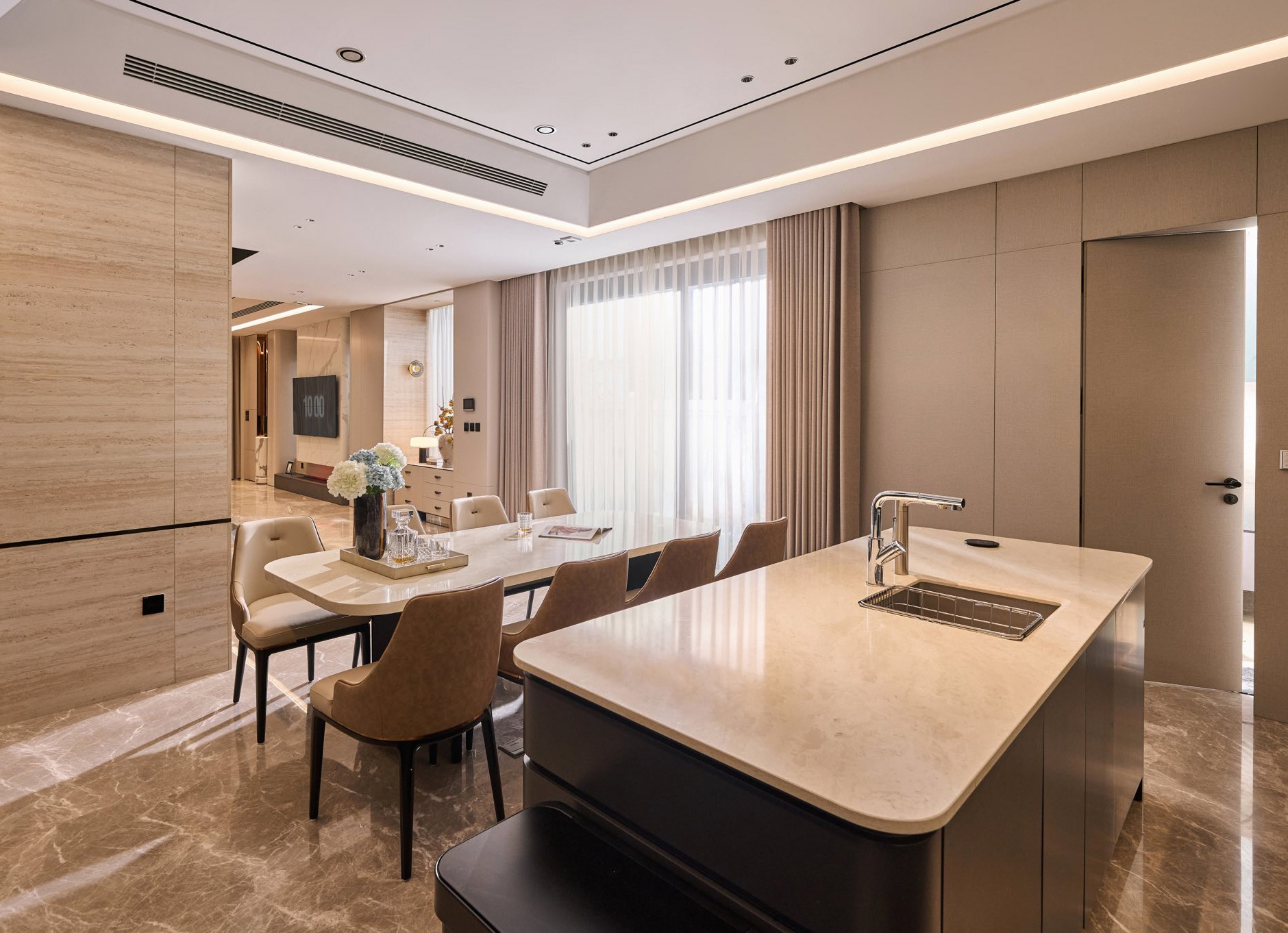 Đoàn Văn Hậu khoe nhà mới triệu đô dân mạng tới tấp vào xin vía nhiều tiền