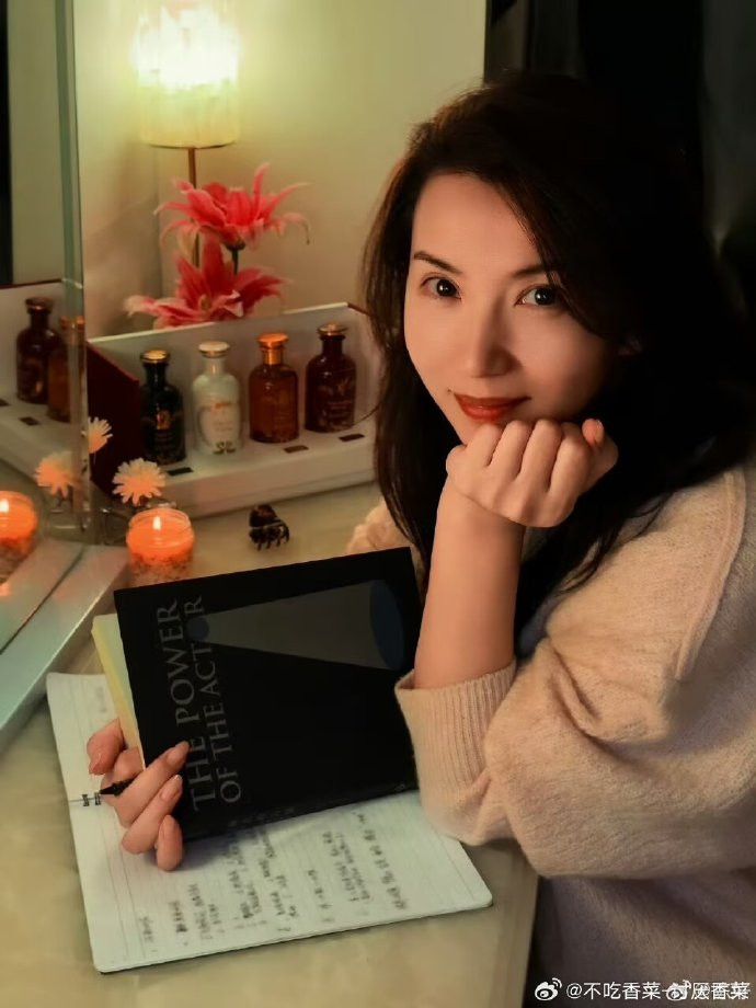 Nhan sắc tuổi U50 của mỹ nữ vạn người mê