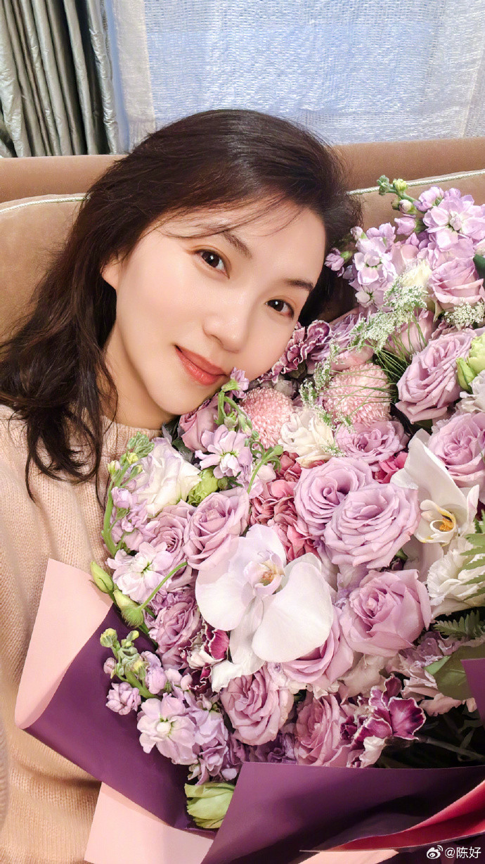 Nhan sắc tuổi U50 của mỹ nữ vạn người mê