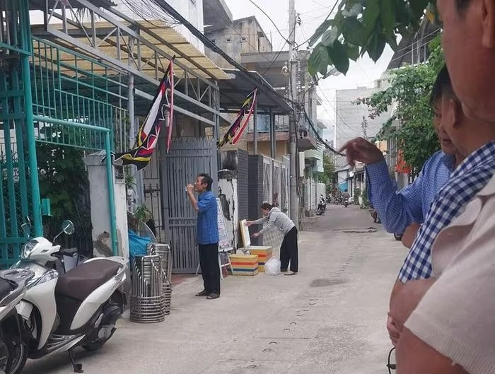 Tang lễ hưu quạnh giản dị của nghệ sĩ Thương Tín