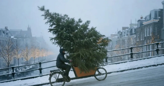 Quảng cáo Giáng sinh bị 'ném đá' kịch liệt, McDonald’s phải gỡ vội khỏi YouTube