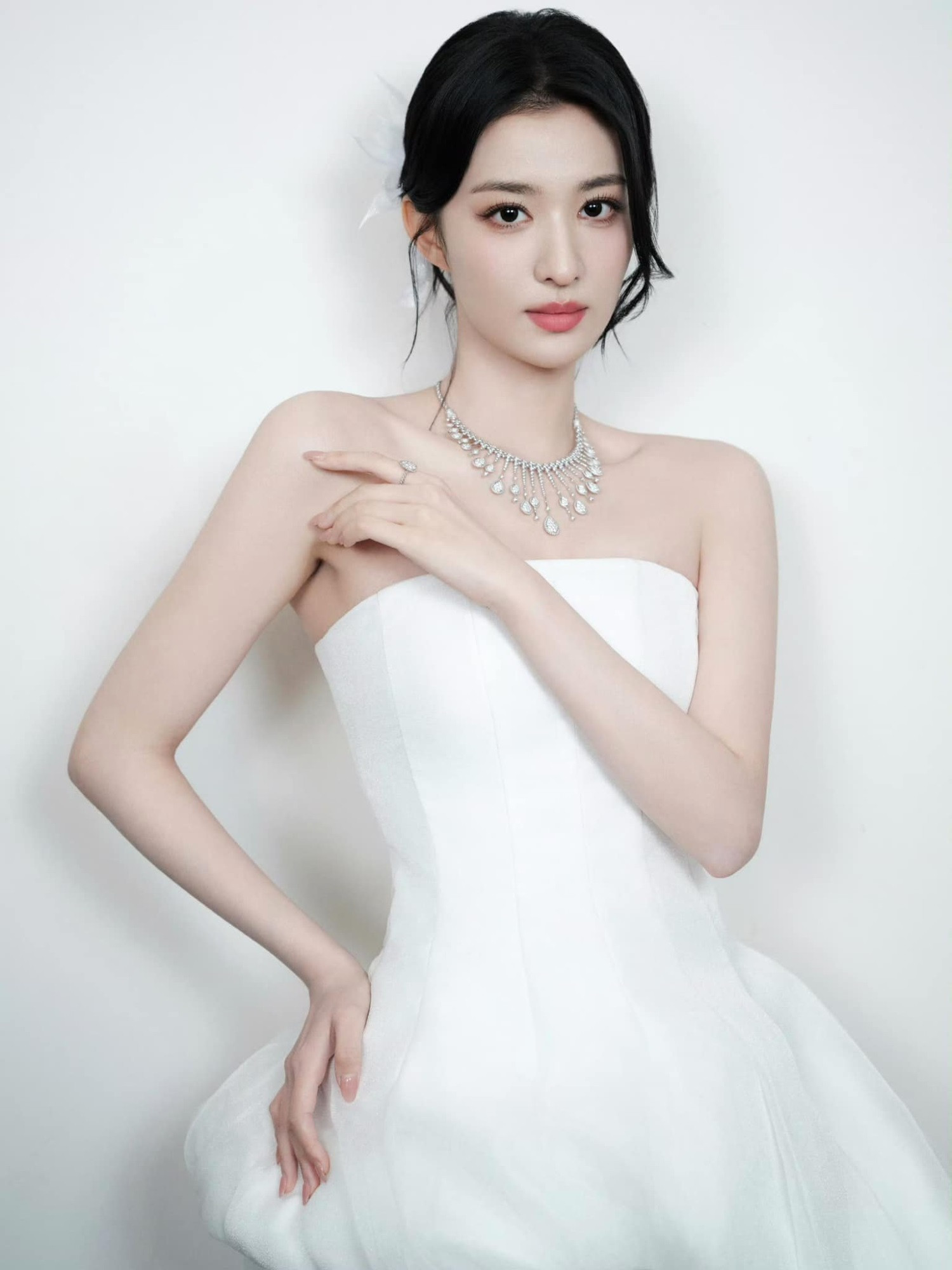 Sau hôm nay, thứ Năm 11/6/2024, 3 con giáp sự nghiệp như 'nước đẩy thuyền lên', dễ dàng kiếm tiền như cỗ máy, thong dong hưởng tài lộc ùa về nhà - Ảnh 2