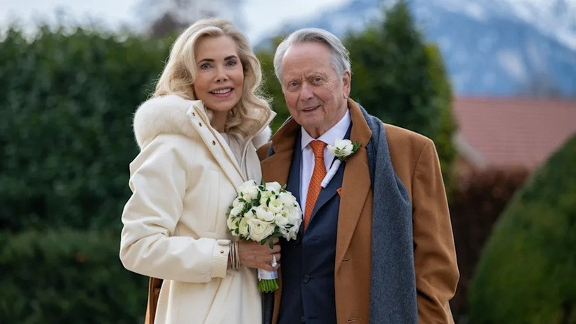 Ông Wolfgang Porsche chụp cùng bà Gabriele zu Leiningen. Ảnh: Mail Online