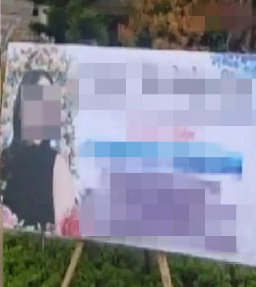 Nữ sinh bị đánh ghen tại lễ tốt nghiệp của mình.