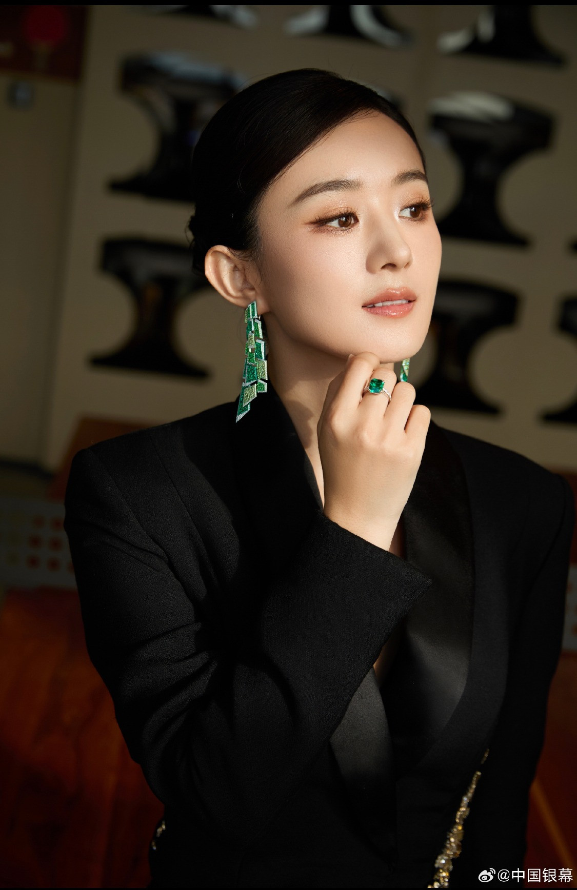 Triệu Lệ Dĩnh vội bỏ bạn trai tai tiếng sau khi thất thế