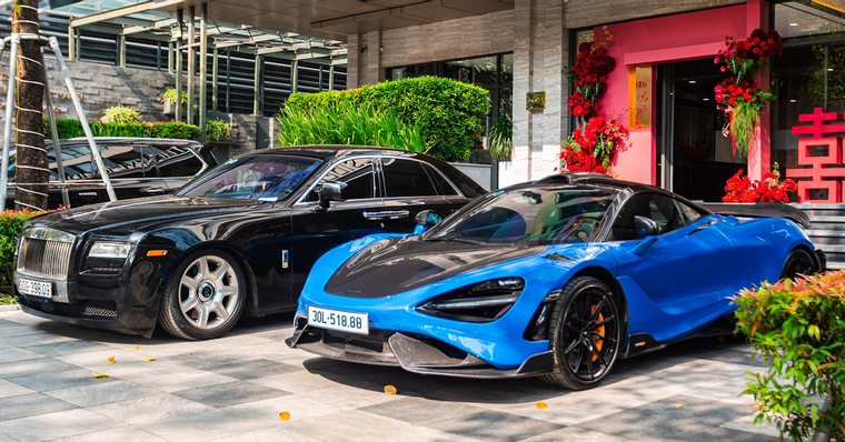 Dàn siêu xe trị giá 150 tỷ trong đám hỏi ái nữ doanh nhân nổi tiếng ngành ô tô