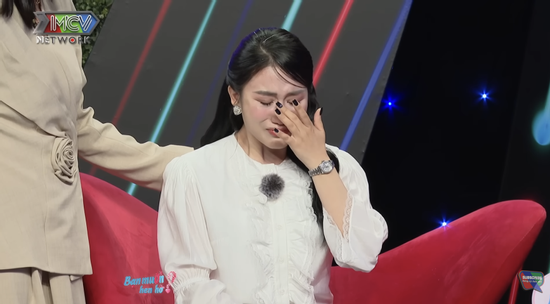 Mẹ đơn thân xinh đẹp 'chốt hẹn hò' ông chủ homestay ở Sapa: Nghẹn ngào kể lại quá khứ nuôi chồng cũ