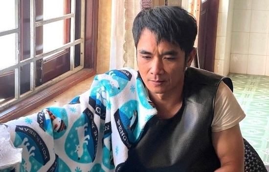 Truy bắt đối tượng ‘ngáo đá’, một cán bộ công an bị thương