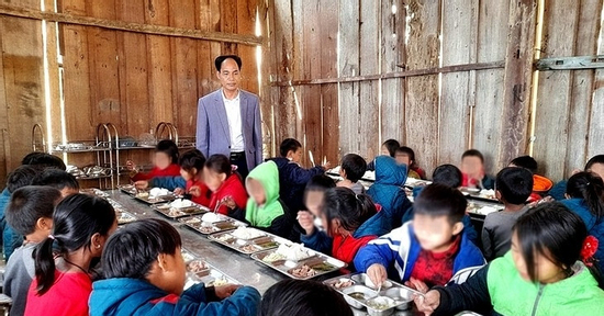 Công an phường ở TPHCM rà soát các trường hợp liên quan đến dự án 'Nuôi em'