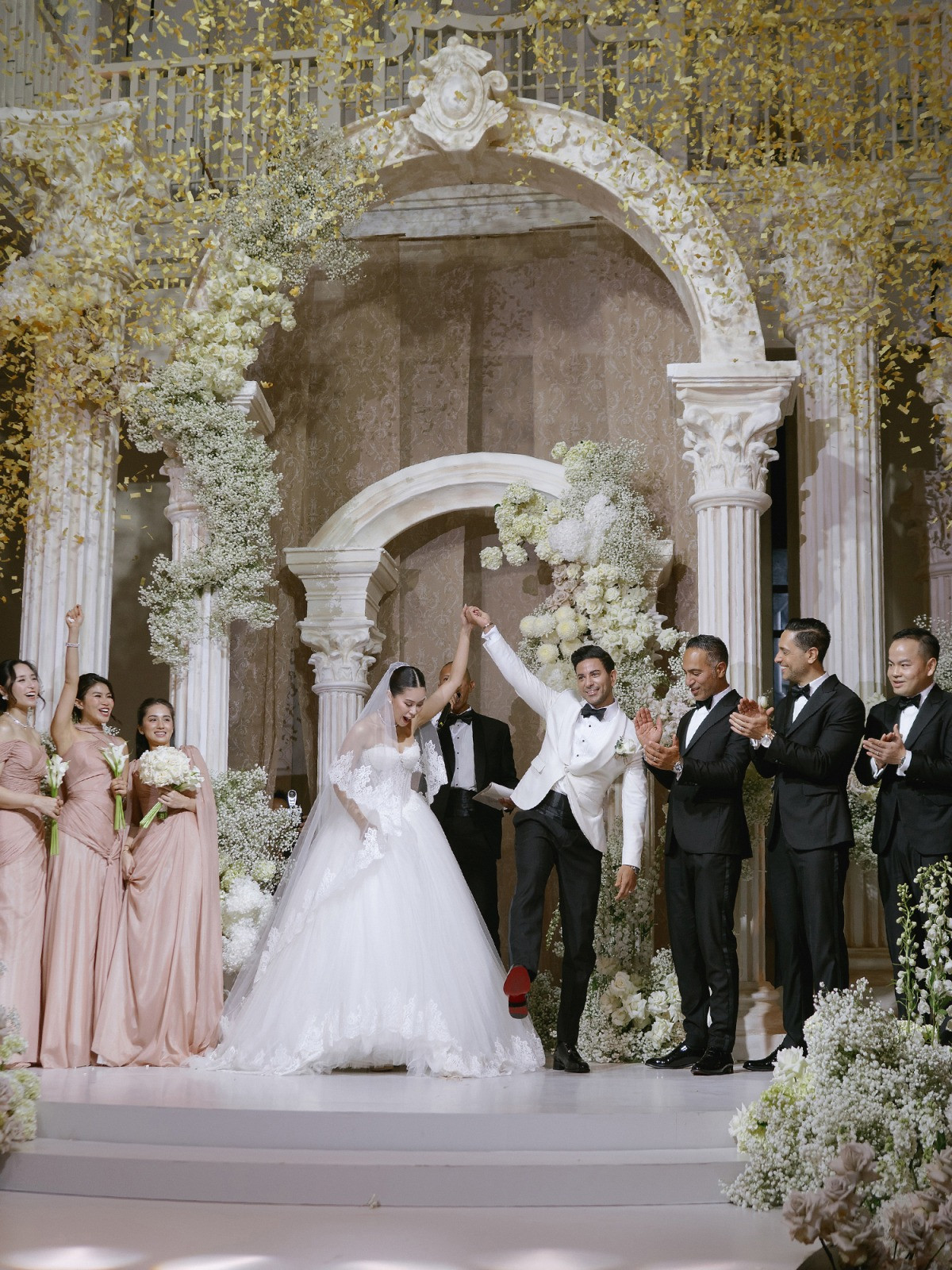 Nghi lễ lạ lùng trong đám cưới ái nữ tỷ phú Tiên Nguyễn và chồng gốc Dubai