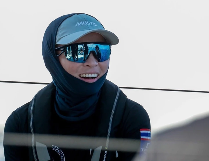 Hoàng hậu Thái Lan Suthida Bajrasudhabimalalakshana tại Giải đua thuyền Phuket King's Cup. (Nguồn: Instagram)