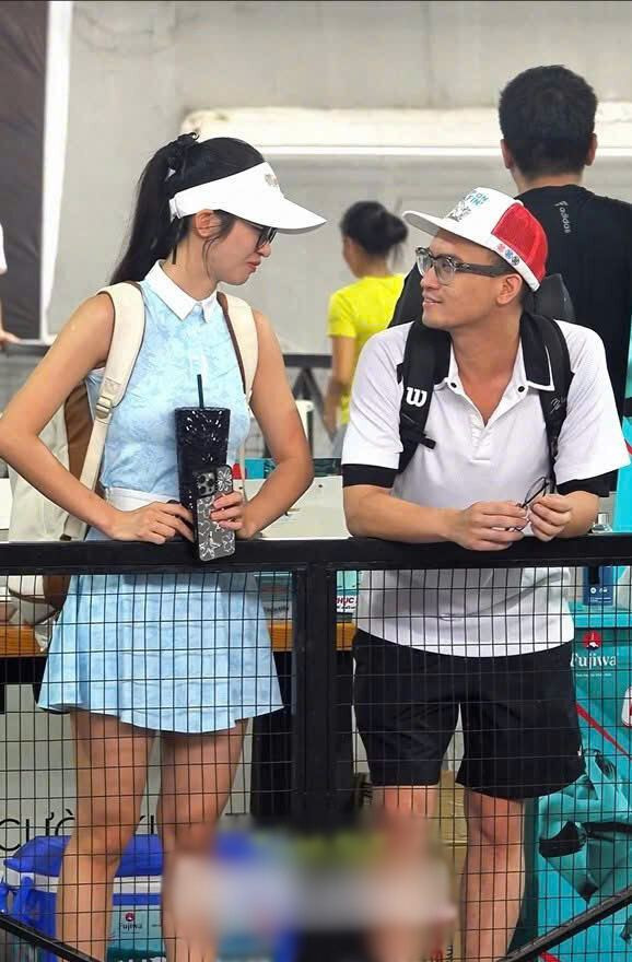 Khoảnh khắc Vũ Thúy Quỳnh bên thiếu gia Đức Phạm sau khi công khai hẹn hò