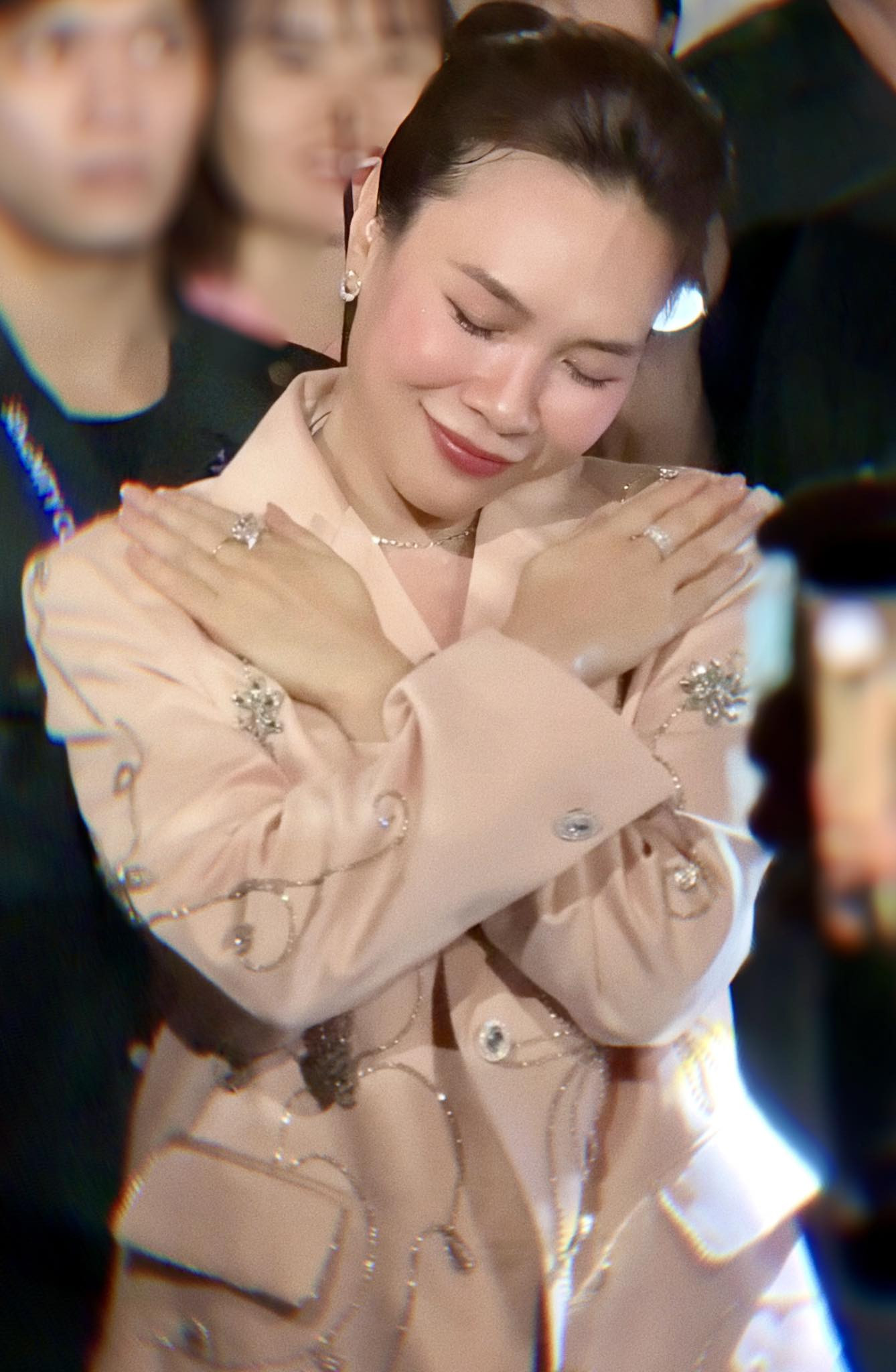 Mỹ Tâm 44 vẫn 'hack tuổi' với sắc vóc đẹp - Ảnh 11.