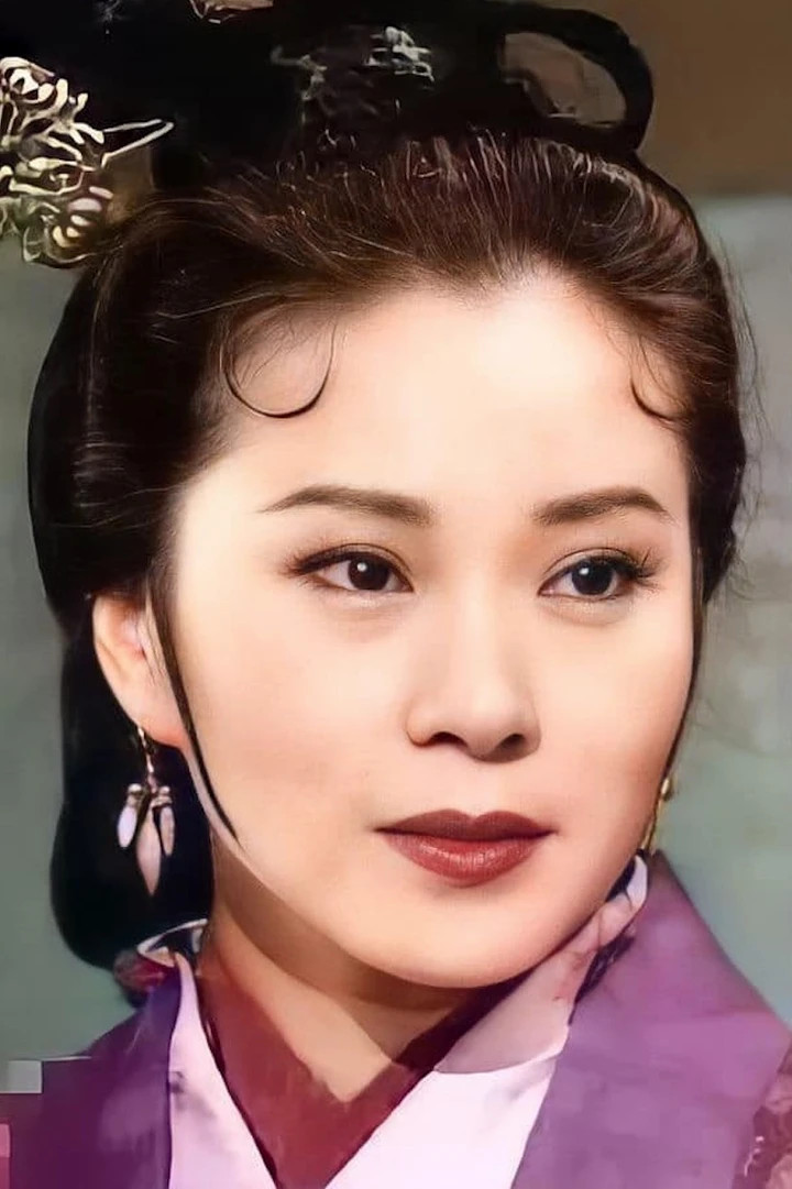 Ngụy Thu Hoa gây ấn tượng với vai Hoàng Dung.