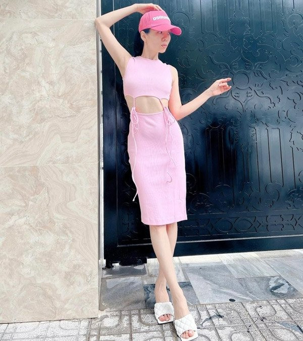 Lệ Quyên giàu ú ụ vẫn chăm diện váy áo bình dân