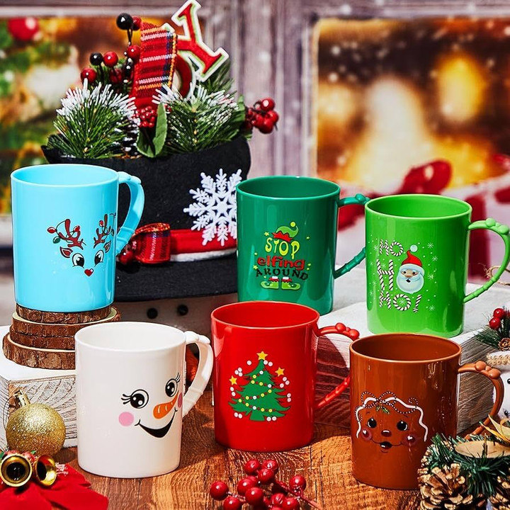 Ly Giáng sinh luôn nằm trong danh sách quà tặng phổ biến. (Ảnh: Amazon)