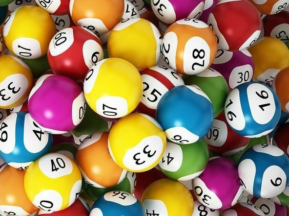 Con số may mắn hôm nay ngày 1812 của 12 con giáp