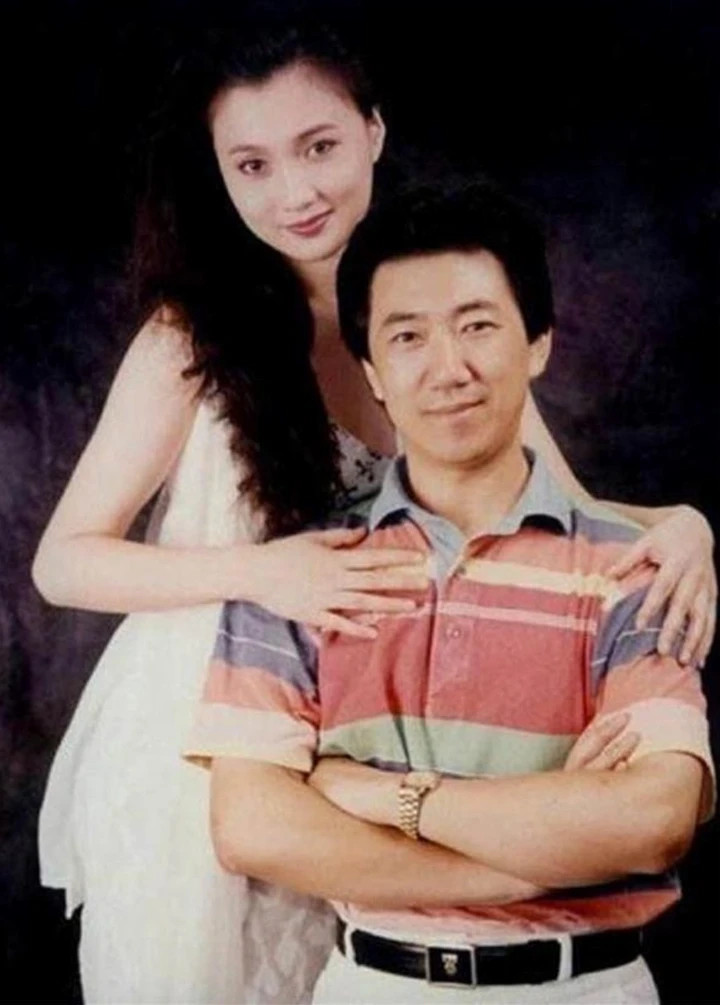 Lâm Phương Bình kết hôn với nghệ sĩ Lý Lăng.