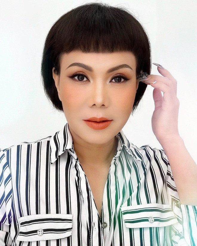 Nhan sắc khác lạ của Việt Hương gây chú ý