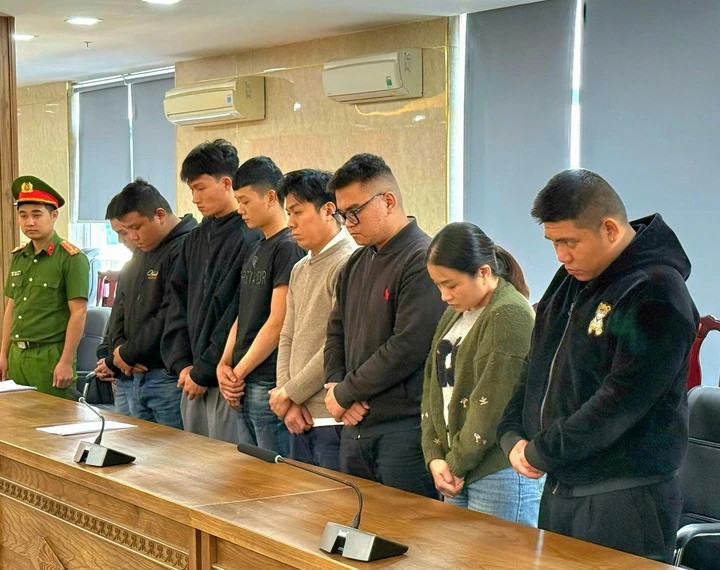 Nhóm người trong đường dây rửa tiền bị khởi tố hồi tháng 11/2025. (Ảnh: C.A)