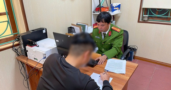 Người đàn ông 'mượn' thông tin về Hằng Du Mục để câu like