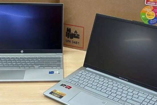 Giá laptop tại Việt Nam rục rịch tăng, khách hàng vội vã 'xuống tiền'