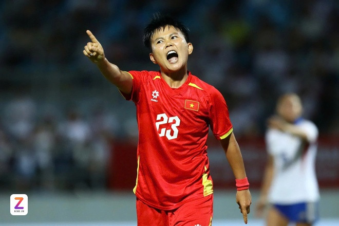 Phản ứng của trọng tài Lào sau quyết định gây tranh cãi trận Việt Nam gặp Philippines