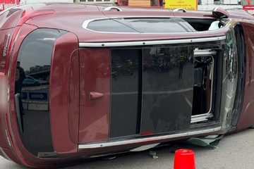 Vụ ô tô con lật nghiêng ở Ngã Tư Sở: Tài xế xe Santa Fe dương tính với ma túy