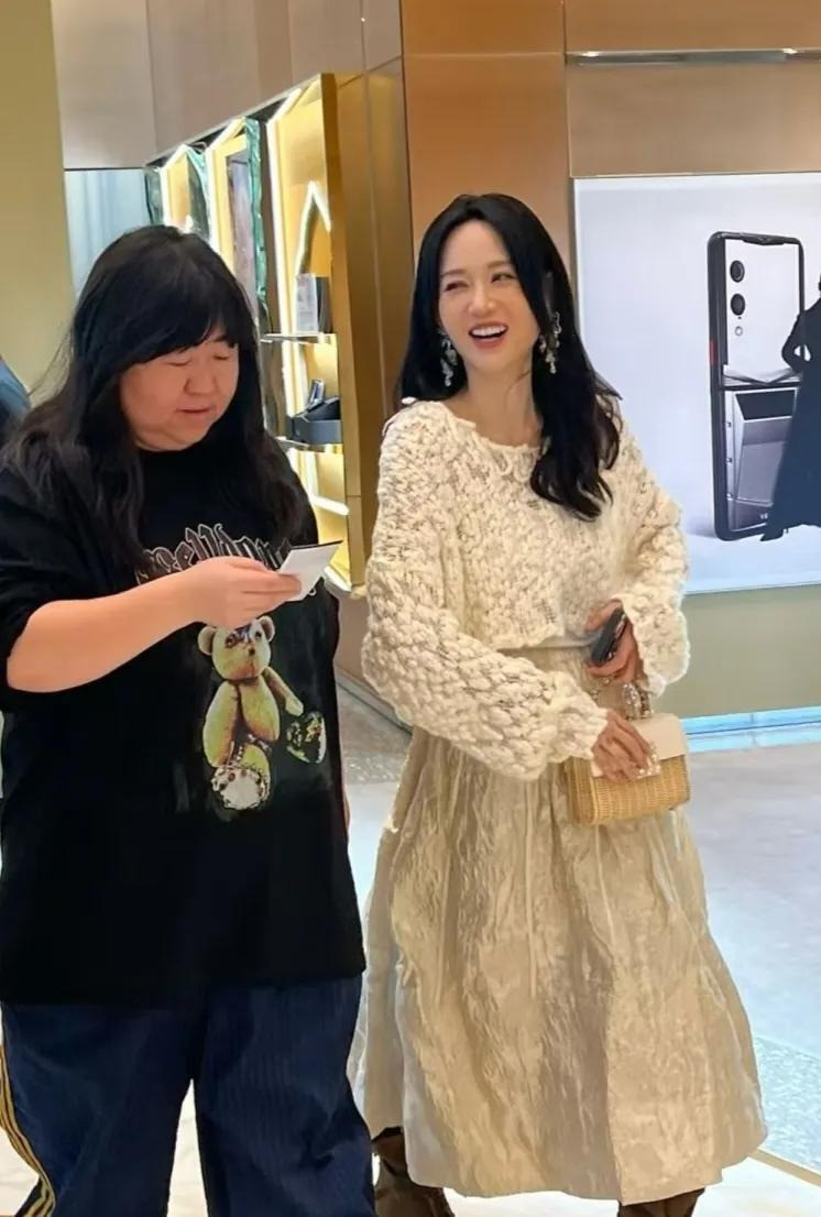 Hình ảnh bóc trần nhan sắc thật của Trần Kiều Ân có trẻ trung như tin đồn