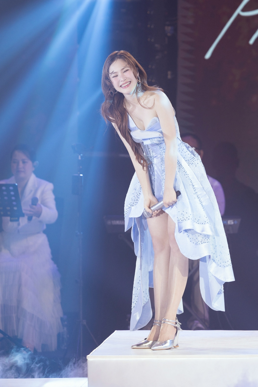 Con gái của NSND ví giặm quê Nghệ An trở lại Vpop sau 5 năm đi Mỹ du học