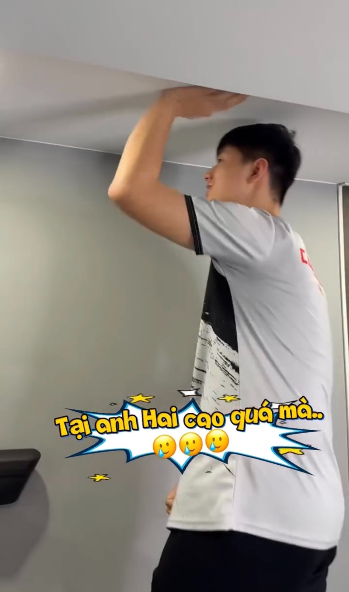 Con trai Lê Phương 13 tuổi vượt mốc 1m8 cao đụng trần nhà ngoại hình chuẩn soái ca