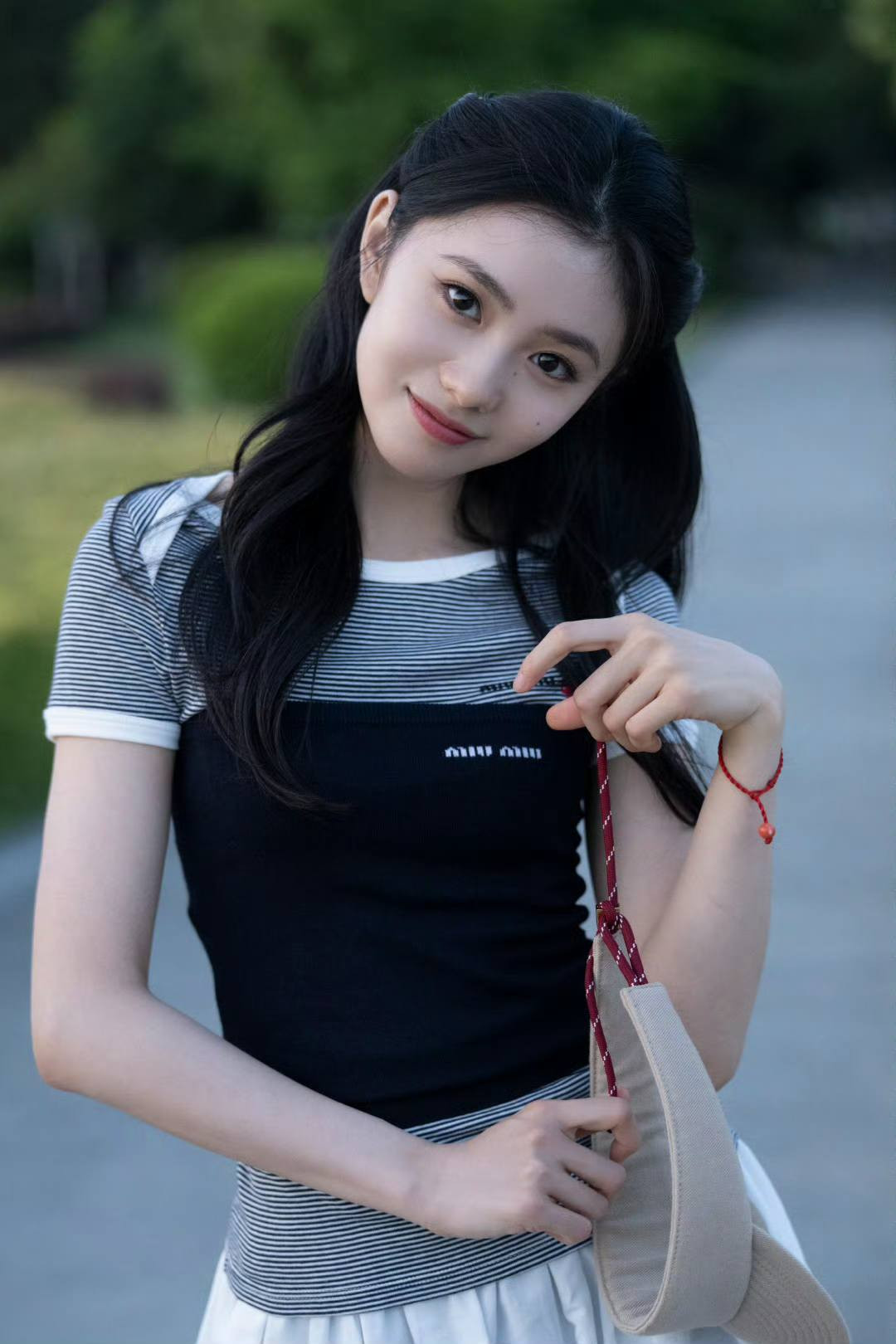 Cuối ngày hôm nay (2/12/2025), Thần Tài 'xướng tên', 3 con giáp hiền lương sinh phú quý, may mắn 'sà xuống đầu', sự nghiệp tăng tiến vượt bậc - Ảnh 1