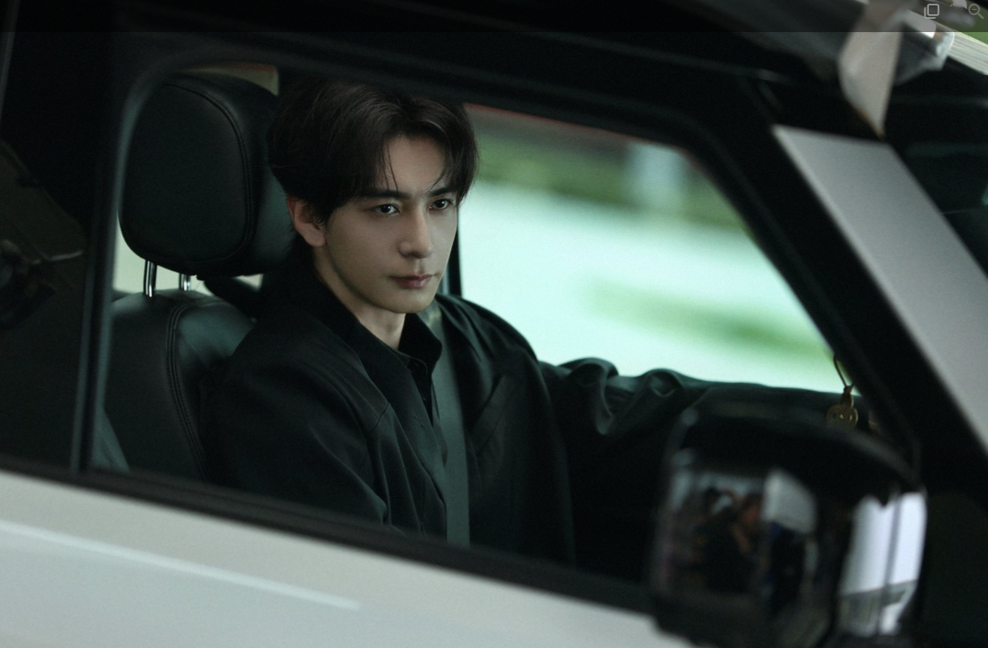 Địch Lệ Nhiệt Ba và Trần Tinh Húc trong 'Kiêu Khởi Thanh Nhưỡng': Kịch bản rời rạc, màn kết hợp thiếu lửa - Ảnh 2