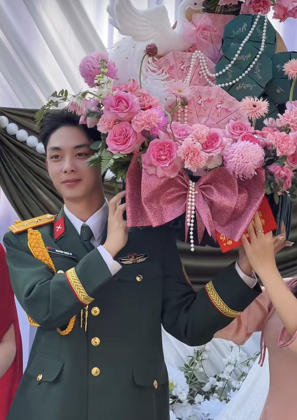 Thông tin về dàn quân nhân bê tráp tooàn cực phẩm đang gây sốt khắp cõi mạng