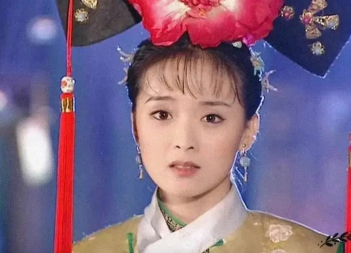 Vương Diễm nổi tiếng với vai Tình Nhi trong