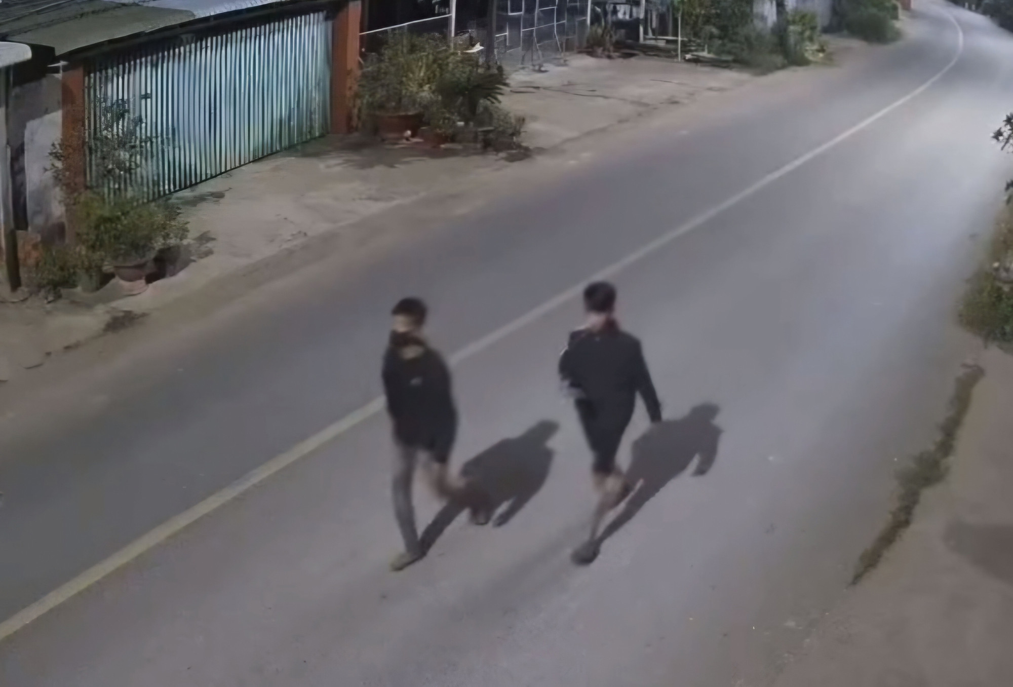 Lừa đảo việc làm Campuchia: Hai thanh niên tháo chạy khỏi bẫy lừa tại Tây Ninh - Ảnh 1.