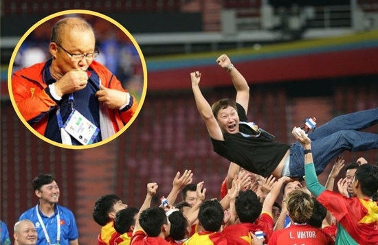 Thầy Park chúc mừng U22 Việt Nam, tặng quà đặc biệt cho HLV Kim Sang Sik