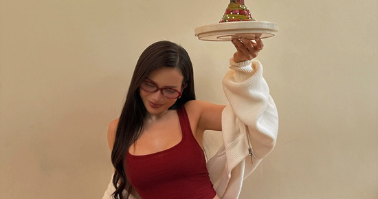 Sĩ Thanh diện đồ bó sát khoe thân hình 'đồng hồ cát' hút mắt khán giả