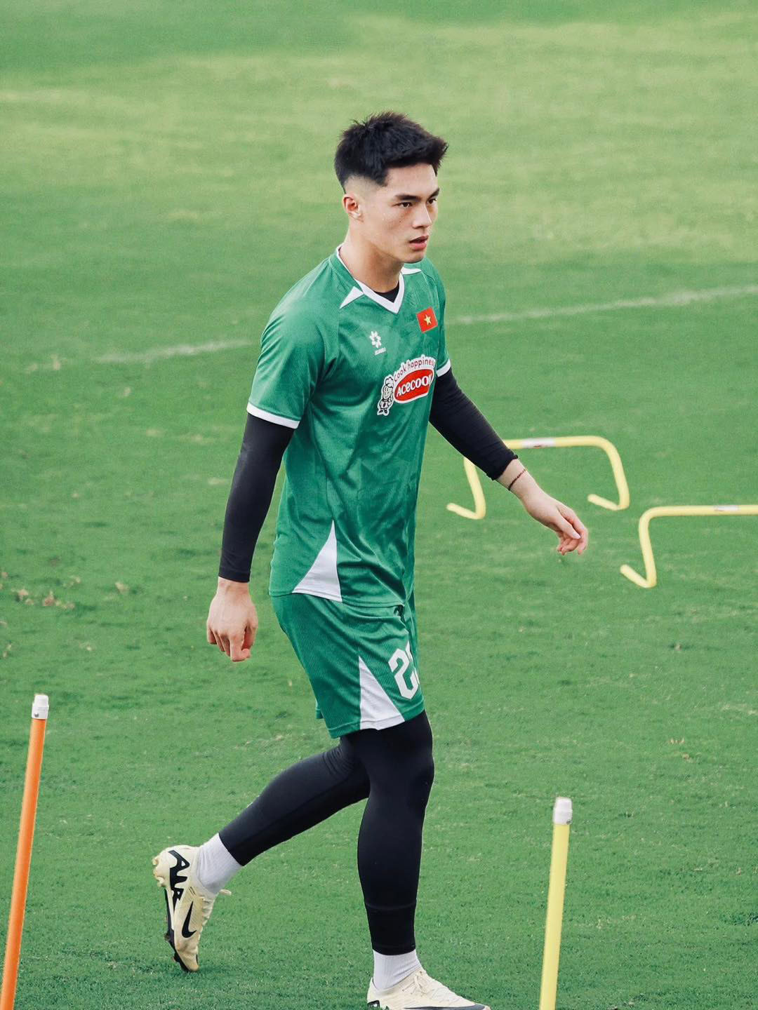 Thủ môn Trần Trung Kiên của U22 Việt Nam bất ngờ trở thành