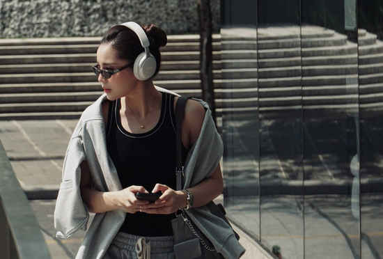 'Trạm tỷ' là gì mà Kỳ Duyên, Tiểu Vy, Trương Quỳnh Anh thi nhau 'bắt trend'?