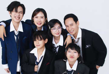 Vợ chồng Lý Hải kỷ niệm 15 năm ngày cưới