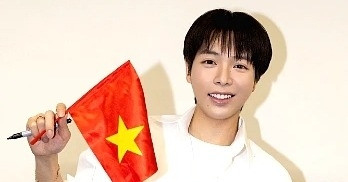 Ca sĩ Đức Phúc gây 'sốt' vì muốn tặng xe mới cho 1 người đàn ông cao tuổi