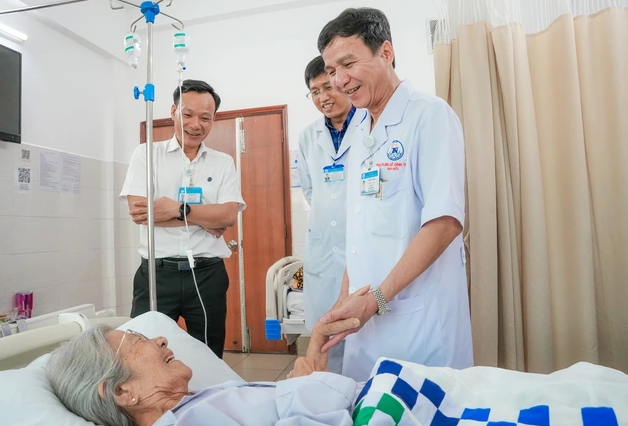 Diễn biến mới nhất về sức khỏe của nghệ sĩ Phi Điểu sau nhập viện cấp cứu - Ảnh 2