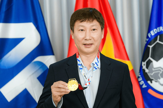 Không có HCV SEA Games, HLV Kim Sang-sik được tặng quà giá nửa tỷ đồng