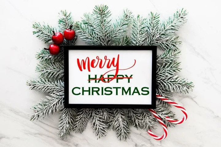 Vì sao người ta thường nói “Merry Christmas” thay vì “Happy Christmas”. (Ảnh: Shutterstock)